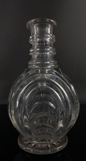 null CRYSTAL FACTORY OF LE CREUSOT.

Moulded crystal decanter with "arcades" decoration.

First...