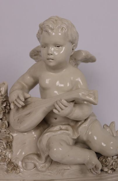 null CAPODIMONTE, after E. KLEIN.

The musician love.

White porcelain group.

H_31...
