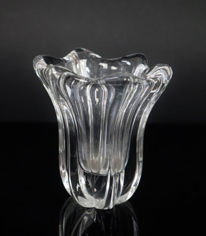 null DAUM France.

Petit vase et paire de salerons en cristal.

H_9,5 cm et L_7 ...