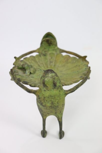 null An amusing green patina bronze tureen decorated with frogs holding a water lily.

About...