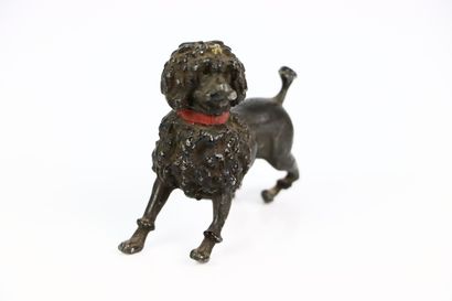 null Polychrome bronze poodle from Vienna.

Late 19th century.

H_5.7 cm L_6.5 c...