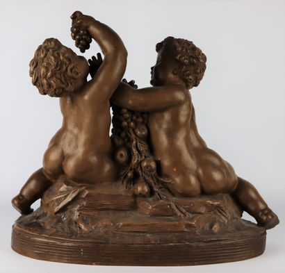 null MAINGAULT, early 20th century.

Harvesting loves. 

Group in patinated terra...