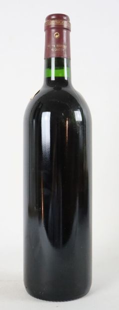 null CHATEAU SIMONE ROUGE.

Millésime : 2001.

1 bouteille