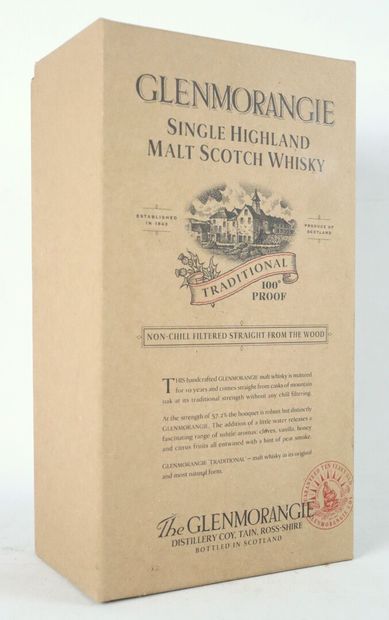 null WHISKY SINGLE HIGHLAND MALT TRADITIONAL 100% PROOF.

1 bouteille, coffret d...