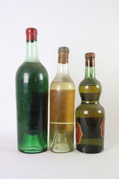 null Réunion de trois bouteilles comprenant : 

- Menthe glaciale

- Menthe-Pastille

-...
