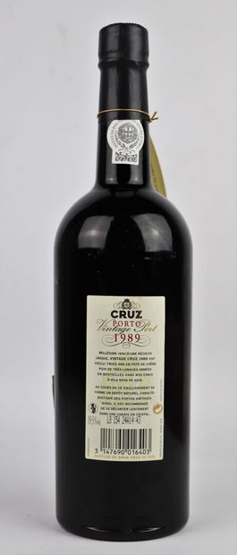 null PORTO CRUZ Vintage 1989.

1 bouteille.

En coffret bois