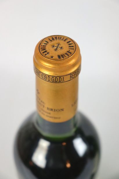 null CHATEAU LAVILLE HAUT BRION (blanc).

Millésime : 2003.

2 bouteilles