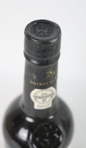 null QUINTA DA ROEDA.

Vintage port croft.

Millésime : 1997.

1 bouteille
