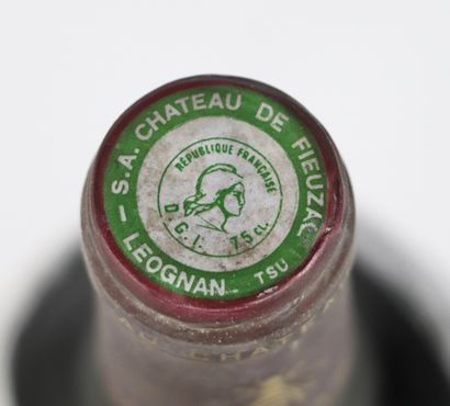 null CHATEAU DE FIEUZAL.

Millésime : 1981.

1 bouteille, e.t.a., h.e.