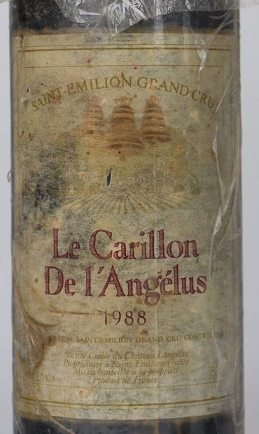 null LE CARILLON DE L'ANGELUS.

Millésime : 1988.

9 bouteilles, e.t.a, certaines...