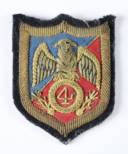 null Insigne tissu de la gendarmerie du chef de l'Etat français 1942



Insigne tissu

Fond...