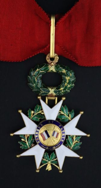 null Commandeur de l'ordre de la Légion d'Honneur IIIème République,

dans son écrin...