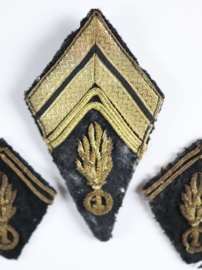 null Trois coins de col de Gendarmerie du chef de l'Etat français, Armée d'armistice...