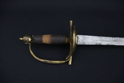 null Forte épée d'officier, modèle 1776.

Dit à la suédoise.

Lame de 81 cm à deux...
