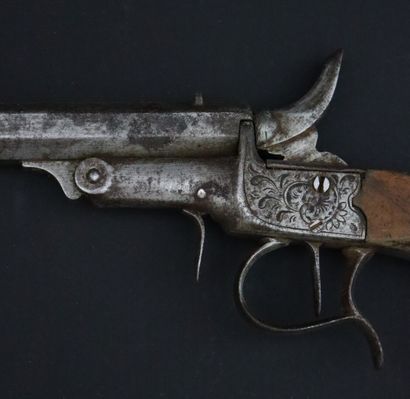 null Pistolet de salon Napoléon III.

Canon octogonal de 20 cm lisse.

Calibre :...