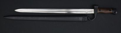 null Baïonnette modèle 1892 type II.

Lame de 39,5 cm à gouttières (poinçon).

Poignée...