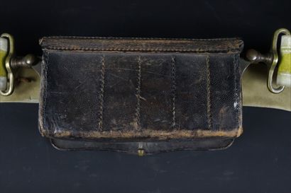 null Giberne de gendarmerie, modèle 1874.

Le coffret en cuir noirci de 18,5/9 cm...