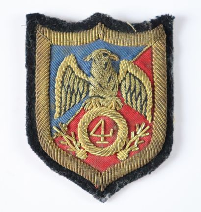 null Insigne tissu de la gendarmerie du chef de l'Etat français 1942



Insigne tissu

Fond...