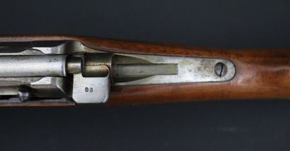 null Fusil d'infanterie Mauser 1871/ 84 à verrou.

Calibre 11 mm. 

Le canon rond...