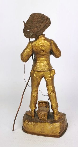 null O.S. TREM.

Le petit pêcheur.

Sculpture en bronze doré, le visage et une main...