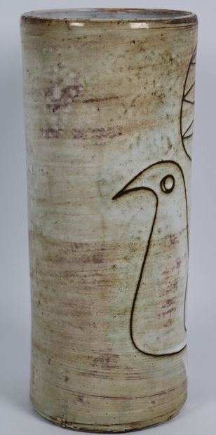 null Jacques POUCHAIN (1925-2015), atelier DIEULEFIT.

Vase en grès de forme rouleau...