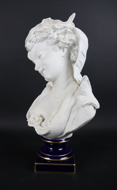 null Hector Joseph LEMAIRE (1846-1933) à Limoges. 

Buste de jeune fille en biscuit...