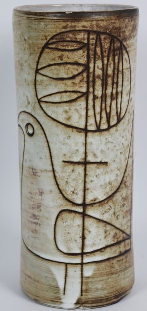 null Jacques POUCHAIN (1925-2015), atelier DIEULEFIT.

Vase en grès de forme rouleau...