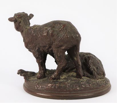 null Prosper LECOURTIER (1855-1924).

Agneaux.

Groupe en bronze à patine brune,...