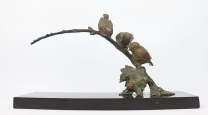 null Irénée. ROCHARD (1906-1984).

Trois oiseaux perchés sur une branche.

Bronze...