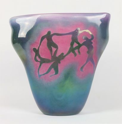 null Ada LOUMANI (1959).

Vase à col évasé aplati en verre multicouches à décor de...