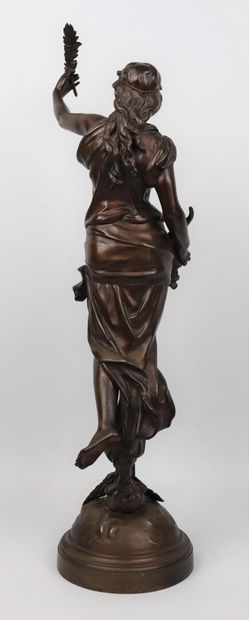null Jean Didier DEBUT (1824-1893).

The Fortune.

Sculpture in bronze with brown...