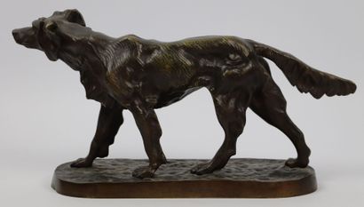 null Pierre-Jules MENE (1810-1879).

Hunting dog at rest.

Bronze with brown patina,...