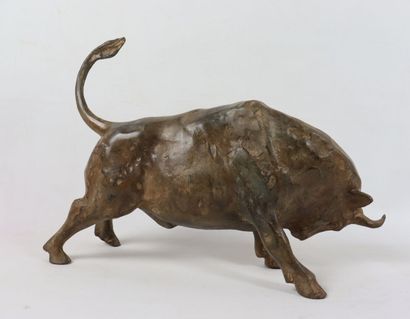 null Pierre CHENET (Actif au XXème siècle).

Le taureau.

Sculpture en bronze patiné...