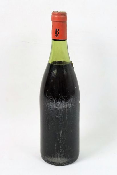 null CHASSAGNE-MONTRACHET. 

BOUCHARD Père et Fils. 

Vintage : 1976. 

1 bottle,...