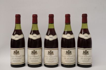 null GEVREY-CHAMBERTIN 1er CRU.

Joseph ROTY.

Millésime : 1982

10 bouteilles, neuf...