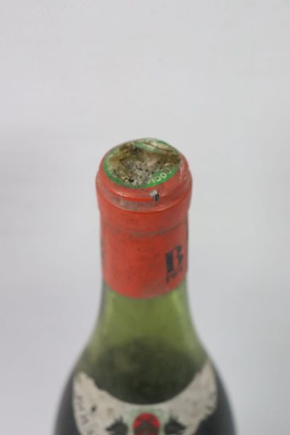 null CLOS VOUGEOT. 

BOUCHARD Père et Fils. 

Vintage : 1971. 

1 bottle, e., e....