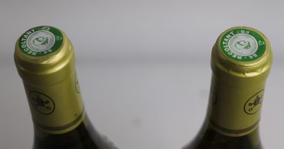 null CHATEAUNEUF-DU-PAPE BLANC. 

Château FORTIA.

Millésime : 2003.

2 bouteilles,...