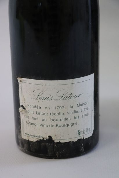 null CORTON GRAND CRU.

Domaine LATOUR.

Vintage : 1998.

3 bottles, t.s. 2 damaged...