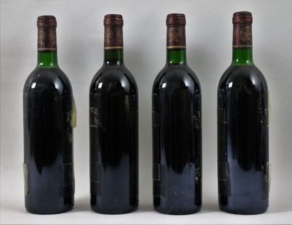 null CHATEAU SOCIANDO MALLET.

Millésime : 1988.

4 bouteilles, h.e. et b.g., étiquettes...