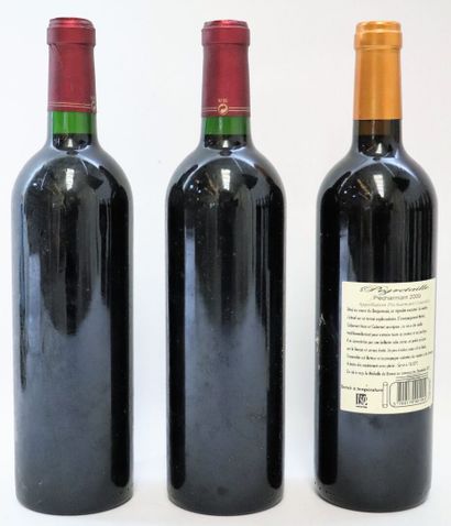 null MADIRAN - CHATEAU D'AYDIE.

Millésime : 1998.

2 bouteilles.

PECHARMANT - PEYRETAILLE.

Millésime...