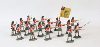 null FF. 

Ensemble de dix-sept soldats en plomb peint figurant des militaires britanniques....