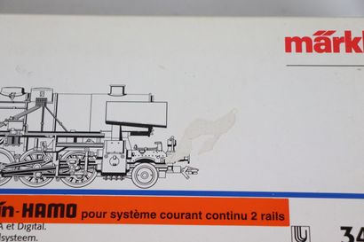 null MARKLIN. 

Locomotive série 150 Y SNCF, HO.

Référence 34157.

Dans sa boîte...