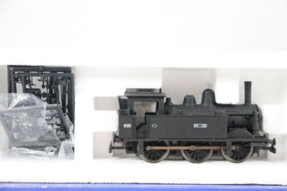 null JOUEF. 

Réunion de deux locomotives à vapeur, SNCF 0406TA628 et ETAT 30-135,...