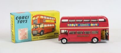 null CORGI TOYS.

London Transport Routemaster Bus, référence 468.

Etat A.

Dans...