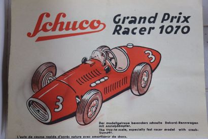 null SCHUCO. 

Grand prix Racer 1075. 

Jeu comprenant une voiture de course, une...