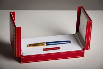 null CARTIER, Paris.

Stylo plume Pasha de Cartier, la plume en or, modèle 1990.

Le...