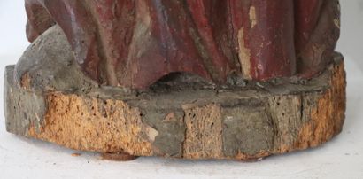 null Statue en bois sculpté polychrome représentant une sainte femme. 

Epoque XVIIIème.

H_84...