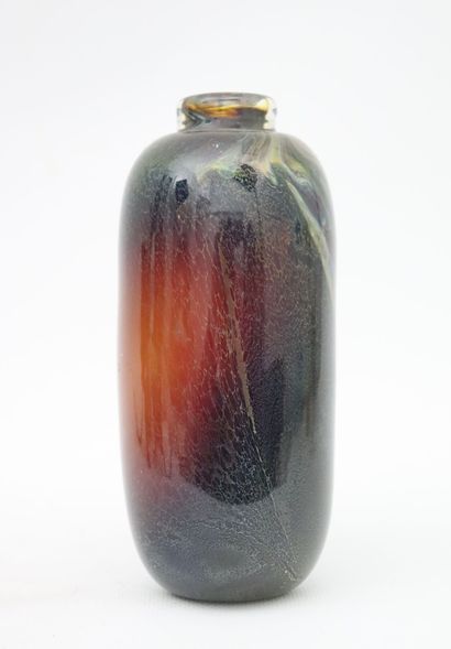 null Jean-Pierre UMBDENSTOCK (1950-2011).

Vase en verre soufflé de forme oblong...