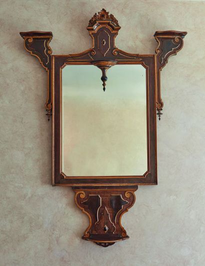 null Paire de grands miroirs en bois de placage et bois teinté noir.

Italie, XIXe...