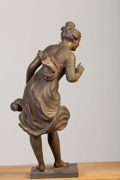 null Ecole française vers 1900.

Femme à la verseuse.

Sculpture en régule, reposant...